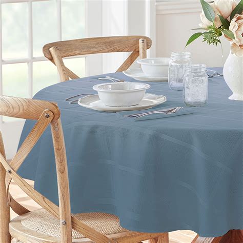 60 x 84 tablecloth oval